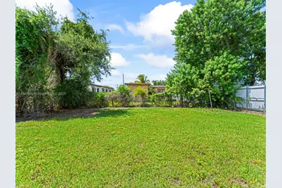3231 NW 48th Ter, Miami, FL 33142 - Photo 33