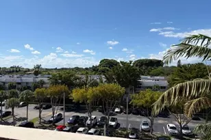 90 Edgewater Dr, Coral Gables, FL 33133 - Photo 9