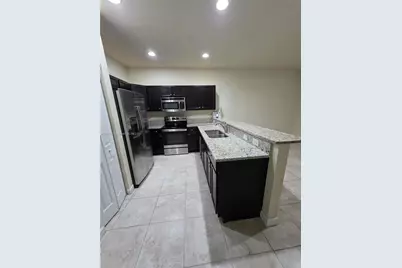 528 SE 32nd Ave #528, Homestead, FL 33033 - Photo 9