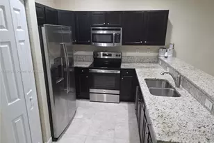 528 SE 32nd Ave, Homestead, FL 33033 - Photo 7