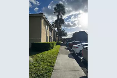 450 S Park Rd #5-304, Hollywood, FL 33021 - Photo 3