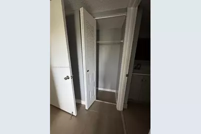 450 S Park Rd #5-304, Hollywood, FL 33021 - Photo 11