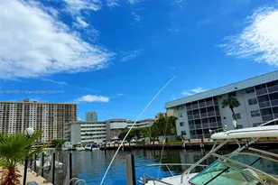 3860 NE 170th St, North Miami Beach, FL 33160 - Photo 21