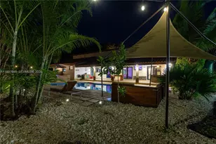 8111 SW 183rd St, Palmetto Bay, FL 33157 - Photo 29