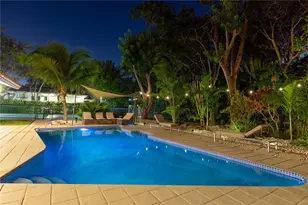 8111 SW 183rd St, Palmetto Bay, FL 33157 - Photo 27