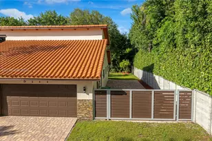 8111 SW 183rd St, Palmetto Bay, FL 33157 - Photo 7