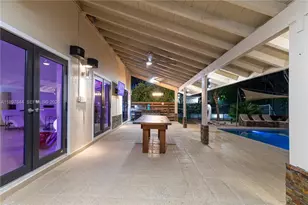 8111 SW 183rd St, Palmetto Bay, FL 33157 - Photo 25