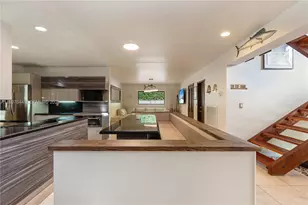 8111 SW 183rd St, Palmetto Bay, FL 33157 - Photo 23