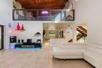 8111 SW 183rd St, Palmetto Bay, FL 33157 - Photo 23