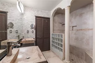 8111 SW 183rd St, Palmetto Bay, FL 33157 - Photo 57