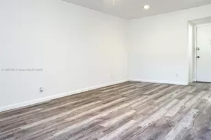 5990 NE 18th Ave, Fort Lauderdale, FL 33334 - Photo 9