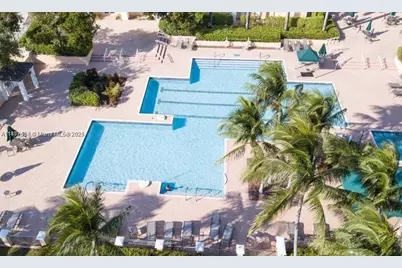 7486 Granville Dr #410, Tamarac, FL 33321 - Photo 13