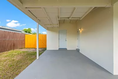 432 SW 64th Ter, Margate, FL 33068 - Photo 5