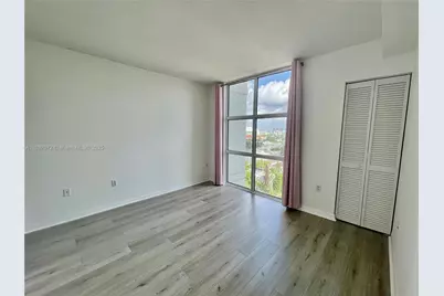 900 SW 8th St #1505, Miami, FL 33130 - Photo 17
