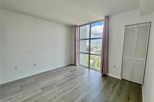 900 SW 8th St, Miami, FL 33130 - Photo 17