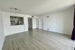 900 SW 8th St, Miami, FL 33130 - Photo 7