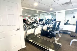 900 SW 8th St, Miami, FL 33130 - Photo 27