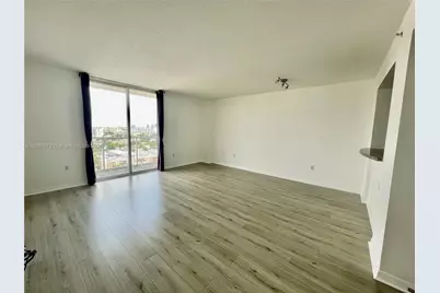 900 SW 8th St #1505, Miami, FL 33130 - Photo 5