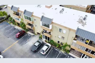 6090 W 18th Ave #336, Hialeah, FL 33012 - Photo 7