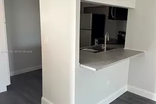 855 NE 209th St, Miami, FL 33179 - Photo 19