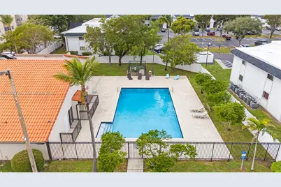 6065 NW 186th St #306, Hialeah, FL 33015 - Photo 51