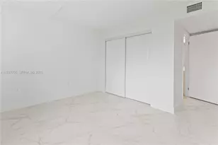 6065 NW 186th St, Hialeah, FL 33015 - Photo 45