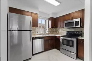 6065 NW 186th St, Hialeah, FL 33015 - Photo 21