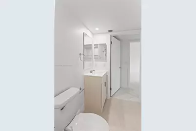 6065 NW 186th St #306, Hialeah, FL 33015 - Photo 49