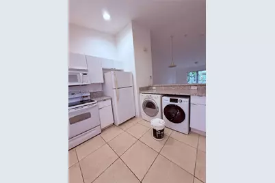 3820 SW 48th Ave #E-31, Pembroke Park, FL 33023 - Photo 3