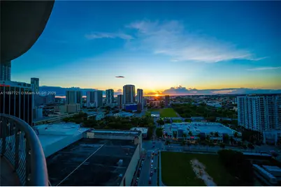 1750 N Bayshore Dr #2615, Miami, FL 33132 - Photo 3