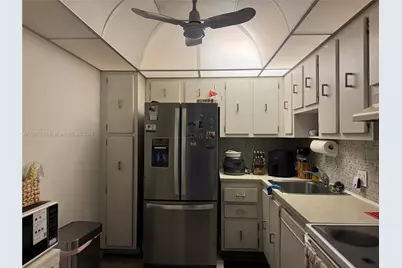 20301 W Country Club Dr #821, Aventura, FL 33180 - Photo 15