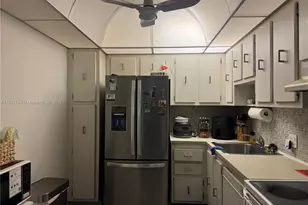 20301 W Country Club Dr, Aventura, FL 33180 - Photo 15