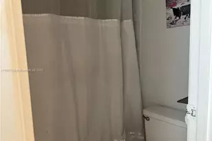 20301 W Country Club Dr, Aventura, FL 33180 - Photo 17