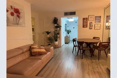 20301 W Country Club Dr #821, Aventura, FL 33180 - Photo 9