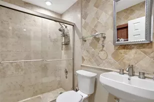 1128 W Cypress Dr, Pompano Beach, FL 33069 - Photo 25