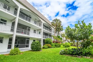 581 Blue Heron Dr, Hallandale Beach, FL 33009 - Photo 47