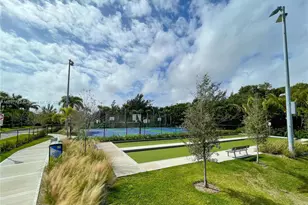 581 Blue Heron Dr, Hallandale Beach, FL 33009 - Photo 75