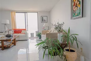 2500 Parkview Dr, Hallandale Beach, FL 33009 - Photo 3