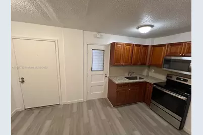 6840 Pembroke Rd #106, Pembroke Pines, FL 33023 - Photo 1