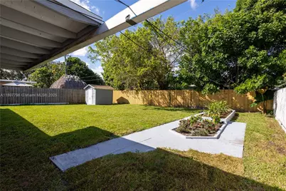 6371 Scott St, Hollywood, FL 33024 - Photo 23