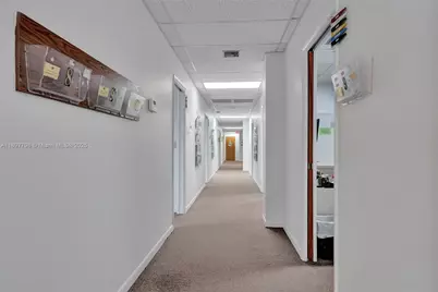 5333 N Dixie Hwy, Oakland Park, FL 33334 - Photo 23