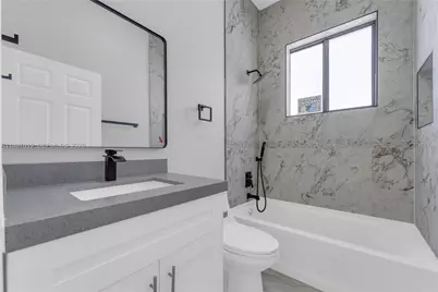 340 NW 139th St, North Miami, FL 33168 - Photo 21