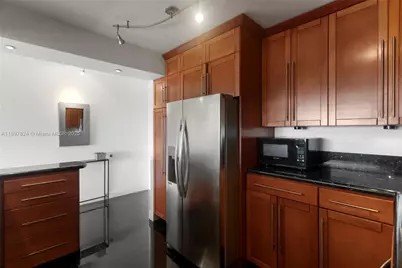 1625 SE 10th Ave #905, Fort Lauderdale, FL 33316 - Photo 11