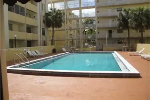 10000 NW 80th Ct, Hialeah Gardens, FL 33016 - Photo 13