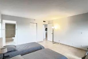 2206 S Cypress Bend Dr, Pompano Beach, FL 33069 - Photo 19