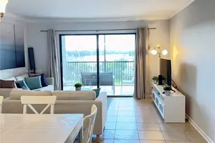 2206 S Cypress Bend Dr, Pompano Beach, FL 33069 - Photo 9