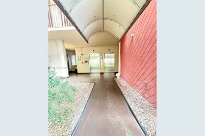 2206 S Cypress Bend Dr #508, Pompano Beach, FL 33069 - Photo 29