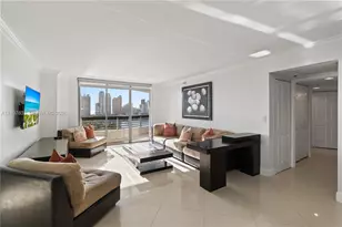 19101 NE 36th Ct, Aventura, FL 33180 - Photo 9