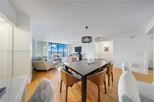 801 N Venetian Dr, Miami, FL 33139 - Photo 13