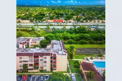 10661 SW 108th Ave #2E, Miami, FL 33176 - Photo 9